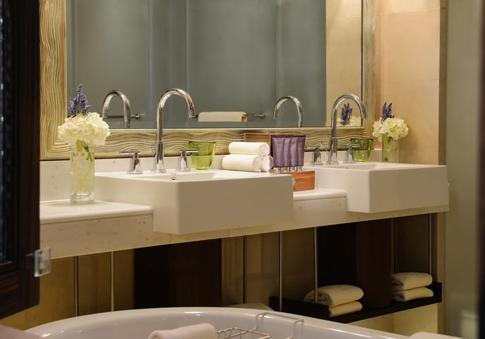 ritz-auh-bathroom