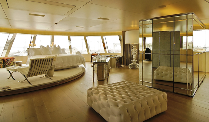 a-yacht-2