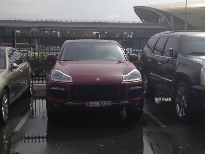dubai-university-cars-3