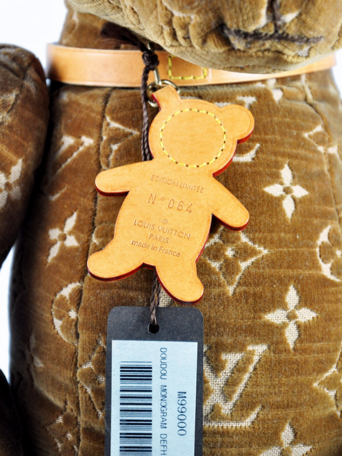 louis-vuitton-monogram-doudou-teddy-bear-4