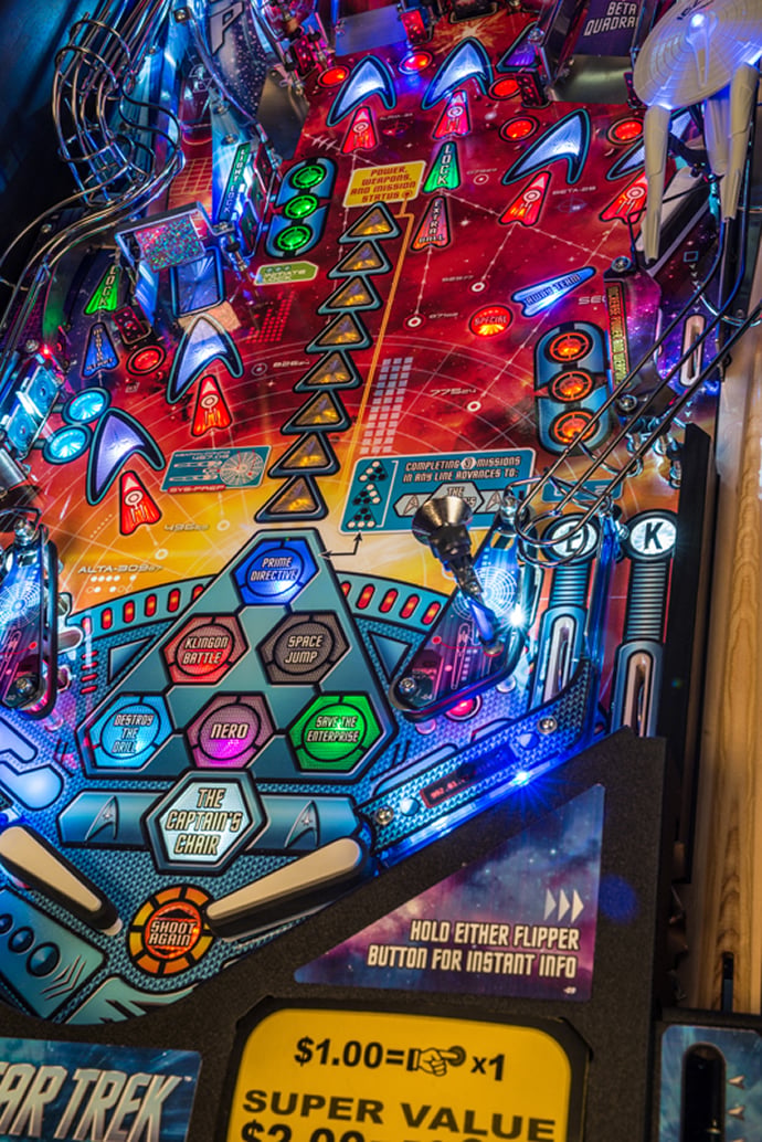 stern-star-trek-pinball-machine-2