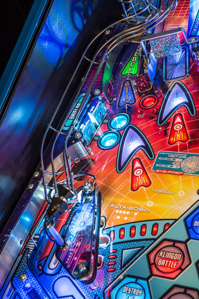 stern-star-trek-pinball-machine-3