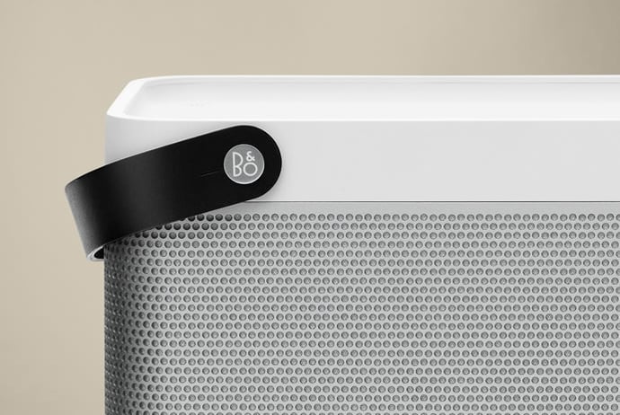 bang-olufsen-beolit-12-white-edition-6