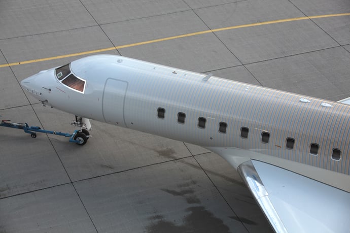 happy-design-studio-private-jet-painting-4