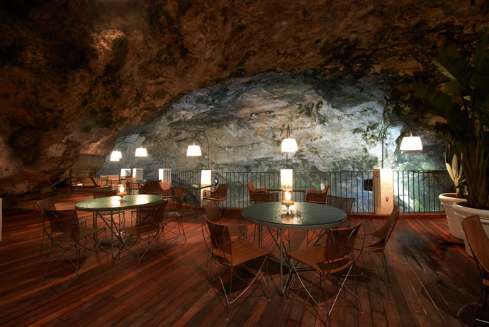 hotel-ristorante-grotta-palazzese-polignano-a-mare-italy-3