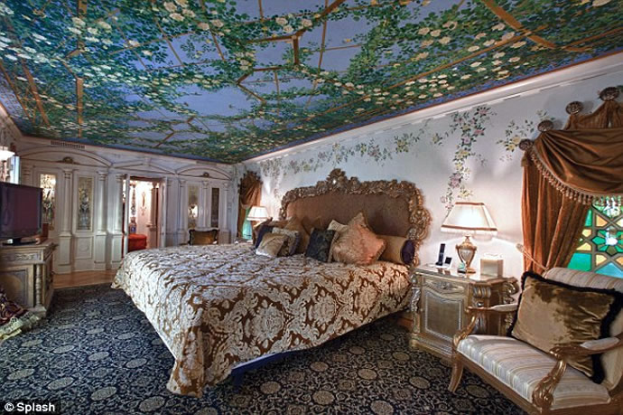 gianni-versaces-miami-mansion-3