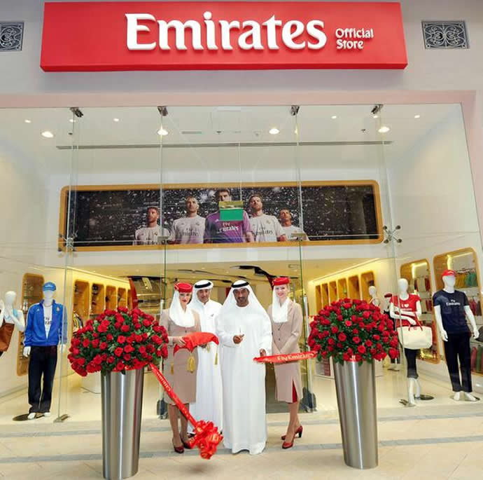 emirates-a380-dubai-mall-2