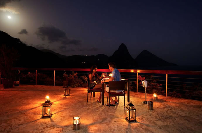 jade-mountain-dining-2