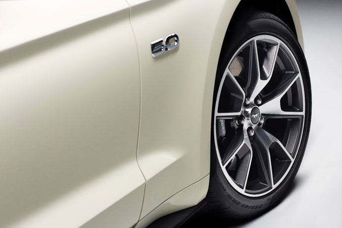 2015-ford-mustang-50-years-convertible-14