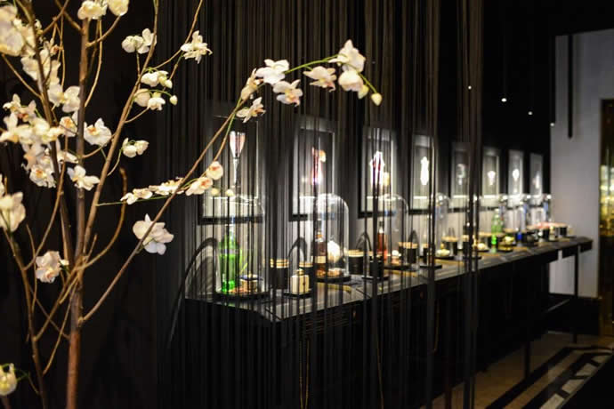 ritz-carlton-fragrances-entrance-1