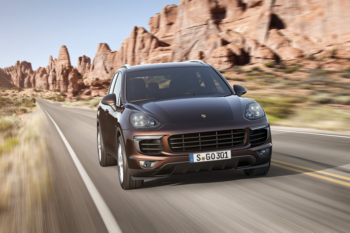 2015-porsche-cayenne-4