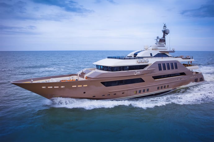 crn-mega-yachts-jade-1