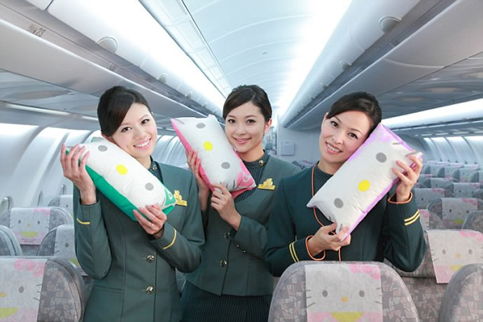 eva-air-hello-kitty-3