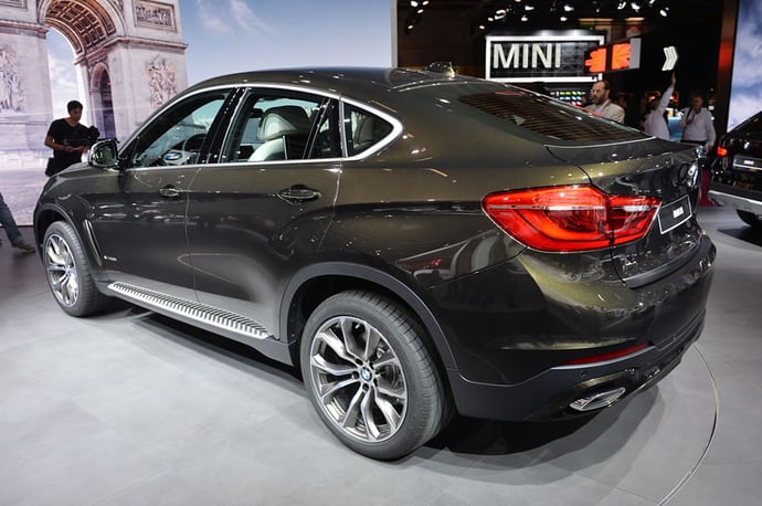 2015-bmw-x6-paris-2