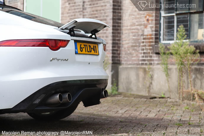 jaguar-f-type-r-coupe-04