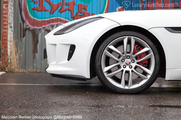 jaguar-f-type-r-coupe-06