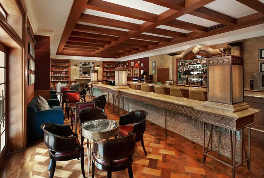 Press Club Bar