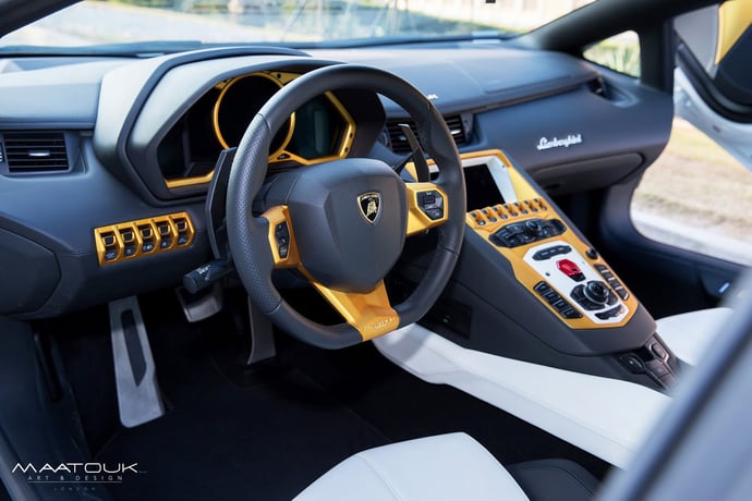 gold-plated-lamborghini-aventador-17