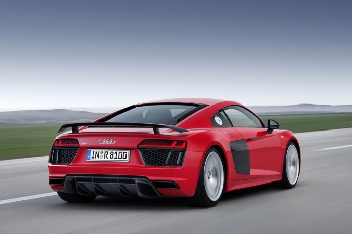 2016-audi-r8-e-tron-2