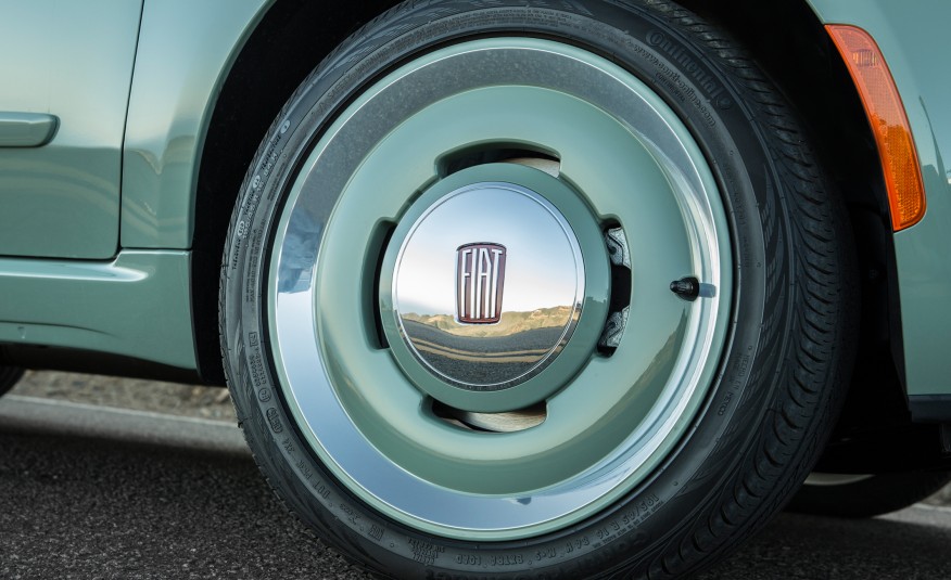 2015-Fiat-500C-1957-Edition-3