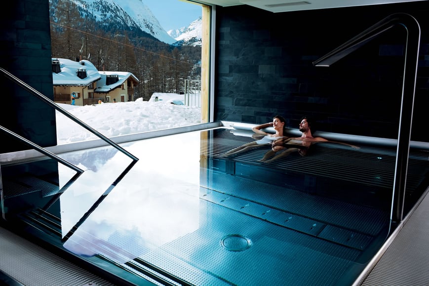 Relaxing in the whirlpool while admiring the view. 