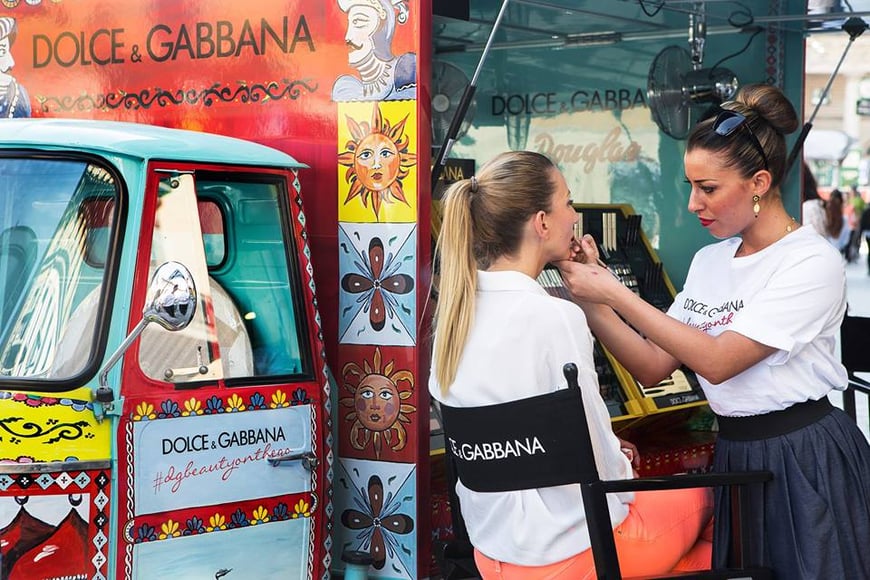 dolce-and-gabanna-rickshaw-2