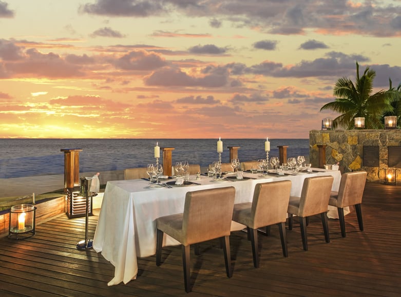 st-regis-mauritius-The St Regis Villa - Dining on the Terrace