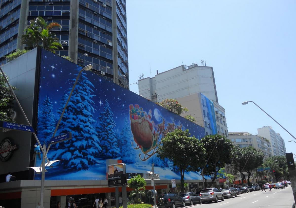 Avenida Ataulfo de Paiva in Leblon