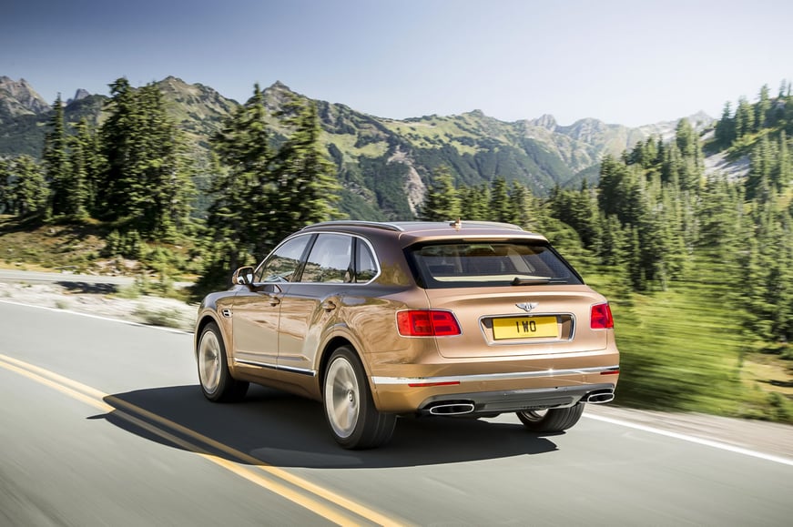 2017-Bentley-Bentayga (2)