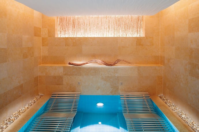 diors first hotel spa 2