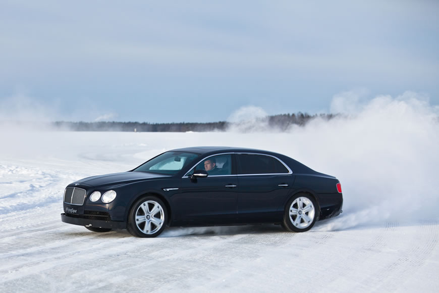 Bentayga makes Power on Ice Debut  (4)