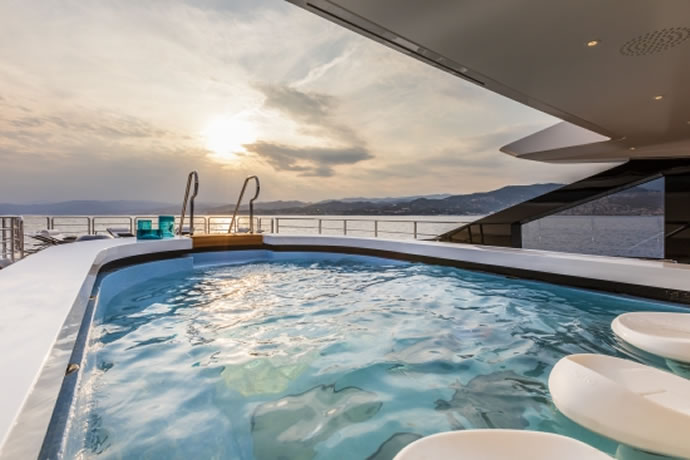 Monaco Yacht Show 6