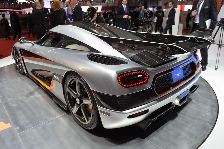 02-koenigsegg-one1-geneva-1
