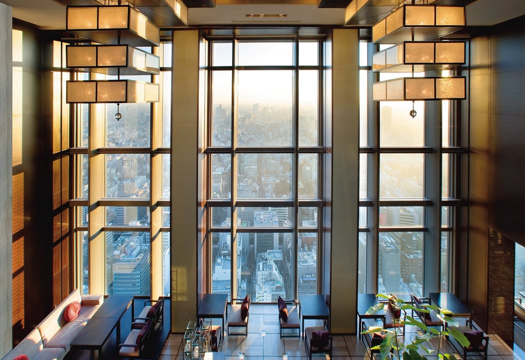 1. tokyo-5-star-east-lobby-01