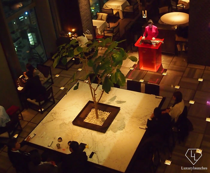 Sense Tea Corner Night
