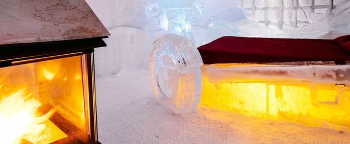 Hotel-de-Glace-Bedroom1-1020x420