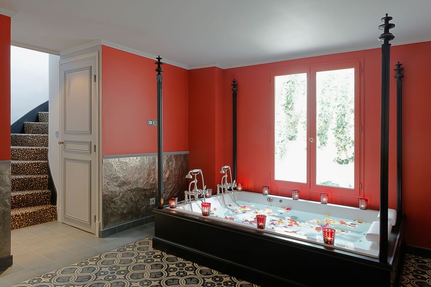 Pavillon_d_Amour_jacuzzi