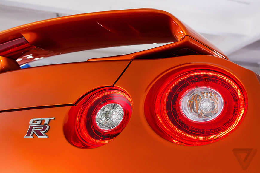 2017-nissan-gt-r-3