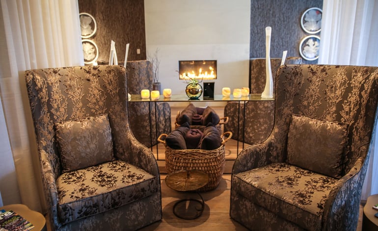 Four-Seasons-Disney-World-coed-spa-lounge-28