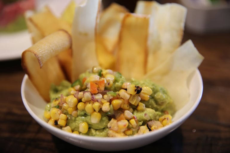 Four-Seasons-Disney-World-guacamole-plancha-47