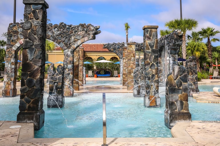 Four-Seasons-Disney-World-splash-zone-7