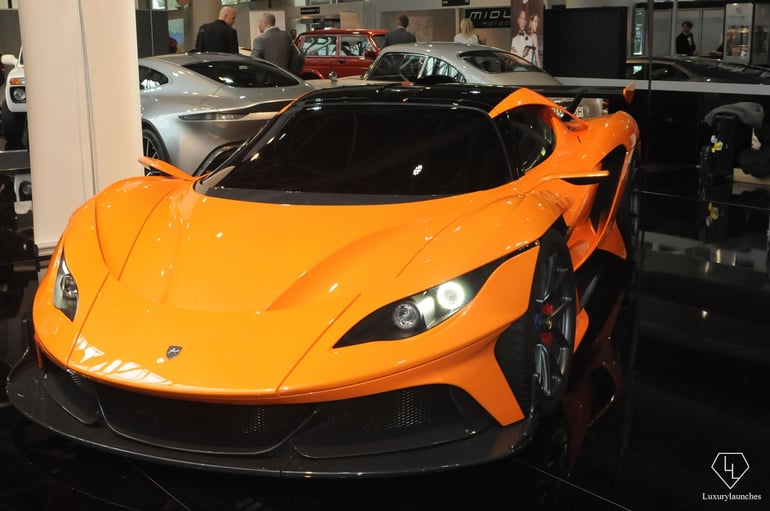 Top-Marques-Arrow-front