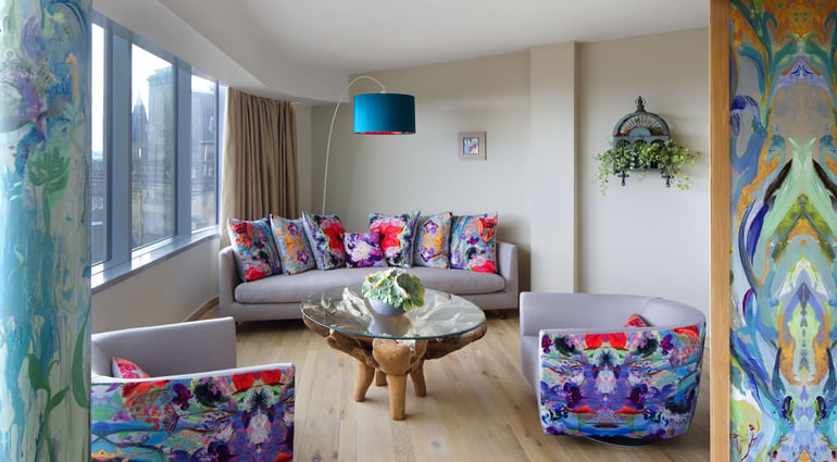Garden Paradise Suite Lounge