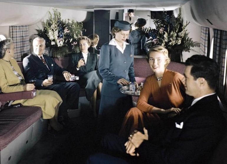Flying-travel-1950s (1)