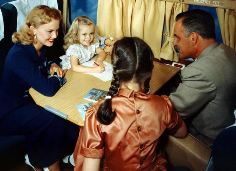 Flying-travel-1950s (11)