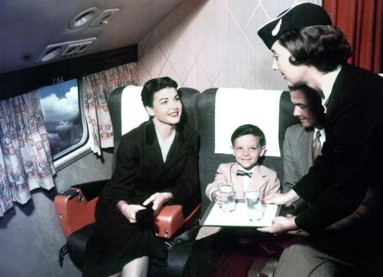 Flying-travel-1950s (2)