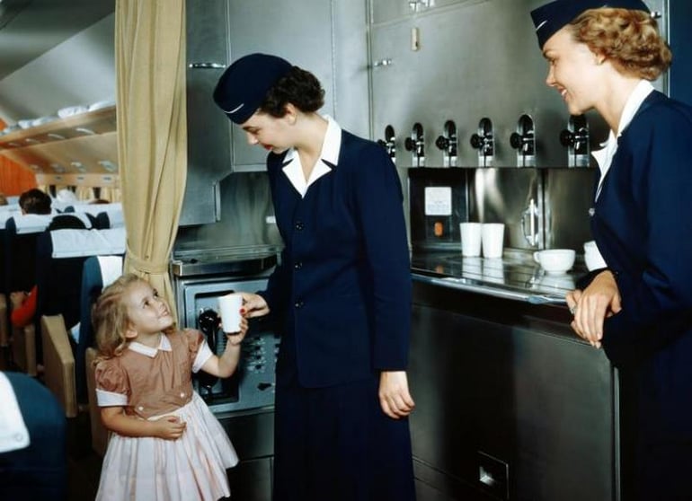 Flying-travel-1950s (3)