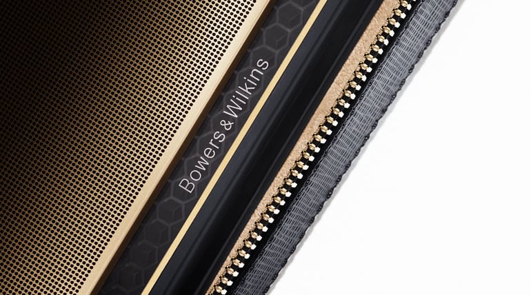 Burberry-bowers-Wilkins-t7-gold-edition-speaker (3)