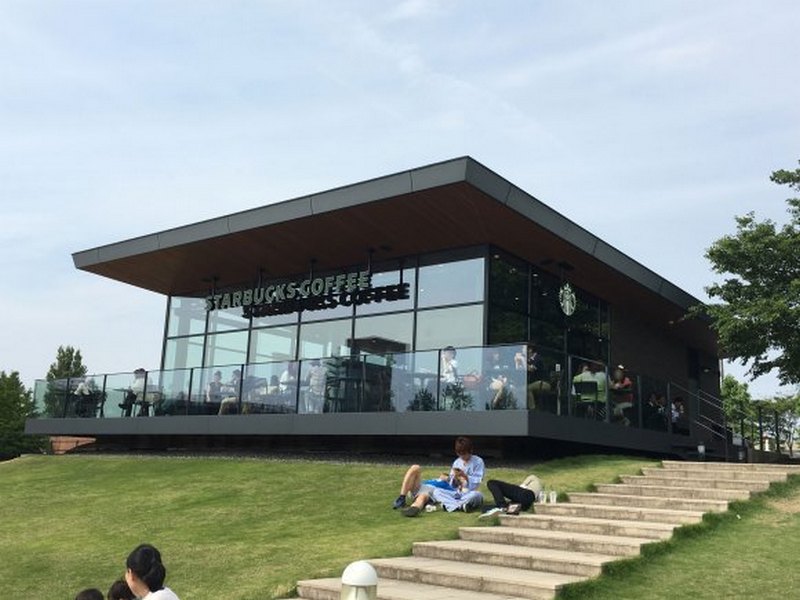 most beautiful starbucks tokyo (1)