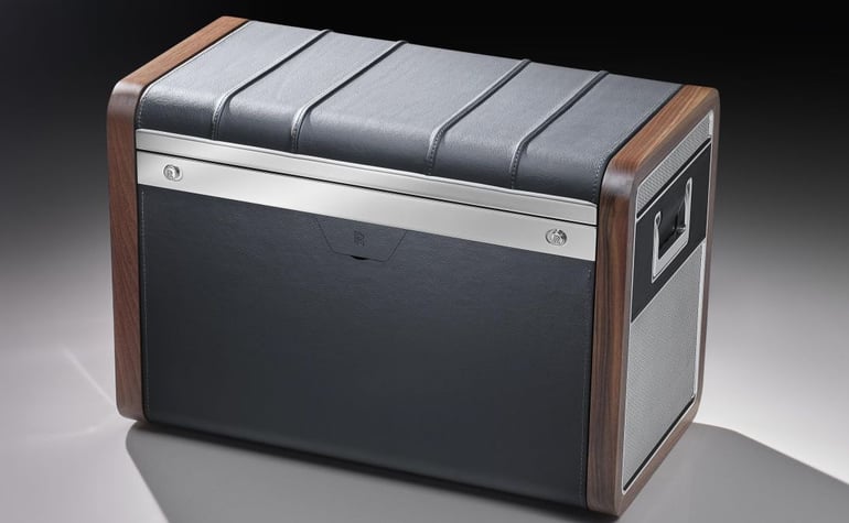 rolls-royce-picnic-basket-4